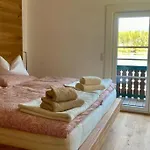 Seegut Steeg Am Hallstaettersee * Bad Goisern